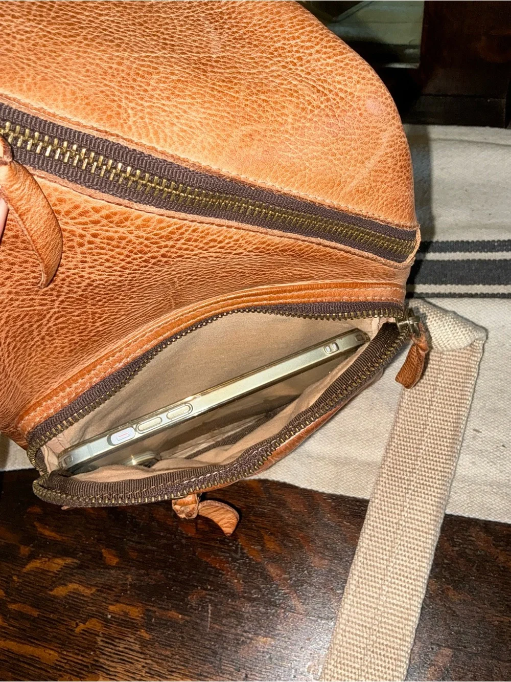 NWOT Bed Stu Leather Unisex Andie Sling Backpack Tan Rustic Retail $240